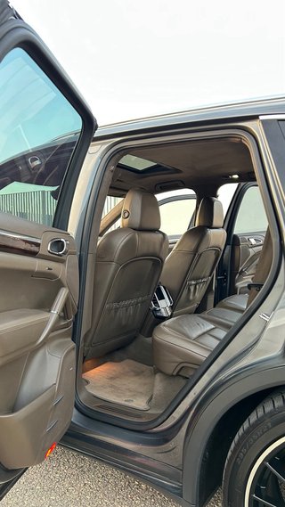 Porsche Cayenne 2012 Full Extras