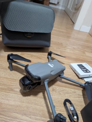 DJI Air3 Fly More Combo + RC 2 con pantalla+Extras