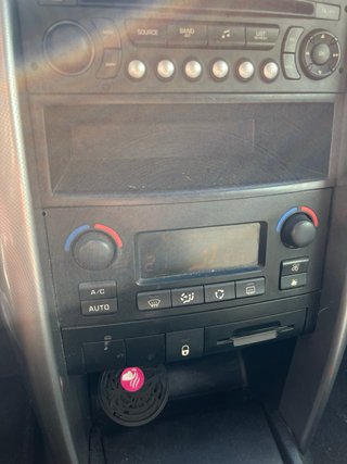 Peugeot 207 2008 gasolina