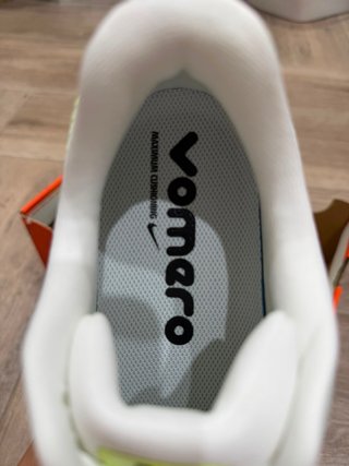 Nike Vomero Plus Verde/Argento
