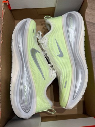 Nike Vomero Plus Verde/Argento