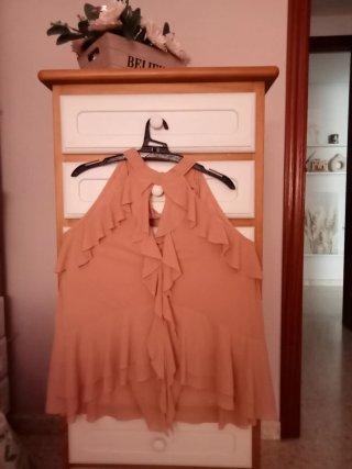 Blusa con volantes Zara