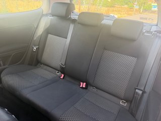 VOLKSWAGEN GOLF NACIONAL PEGATINA C SOLO 199.000km