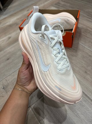 Nike Vomero Plus Rosa/Bianco Donna