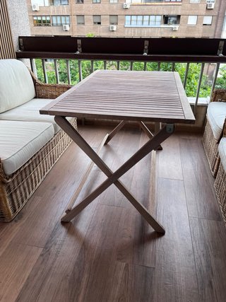 Conjunto de muebles terraza. sofa butacas y mesa