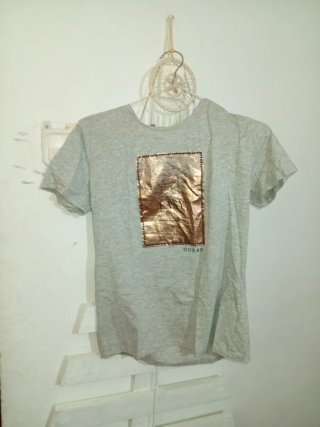 Camiseta Guess Mujer Gris con Lentejuelas