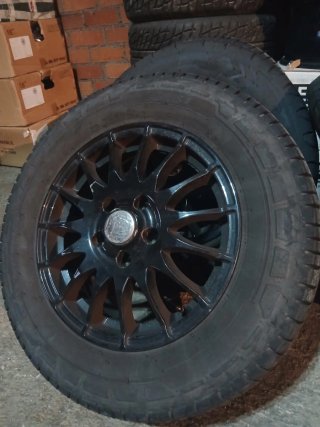 Llantas + Neumáticos Carga 15" - 5x112