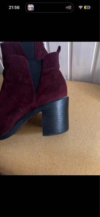 Botines de tacón morados