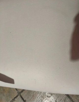 Banco pie de cama blanco con almacenaje