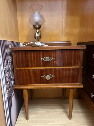 Mesita de noche vintage madera y metal