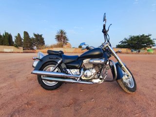 Hyosung Aquila 125 Negra