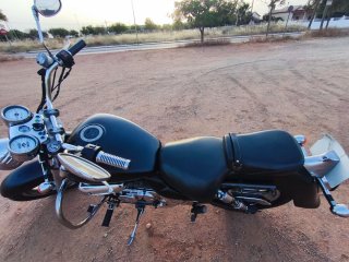 Hyosung Aquila 125 Negra