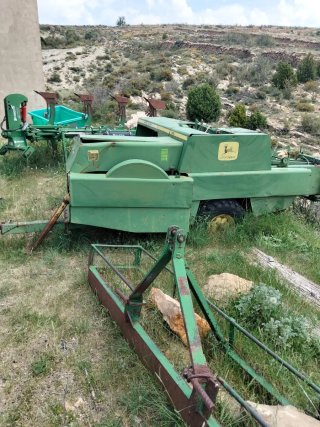 Empacadora John Deere 332