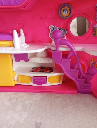 CASITA DE LAS FLORES PIN Y PON