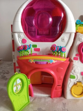 CASITA DE LAS FLORES PIN Y PON