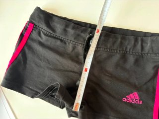 Pantalón corto Adidas negro y rosa