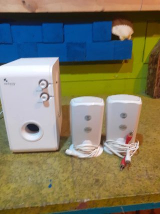 Altavoces Netway Blancos