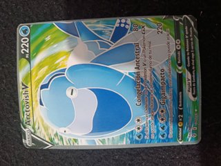 Urshifu Golpe Fluido V 220 HP Carta Pokémon