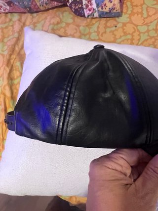 Berretto Zara PU regolabile