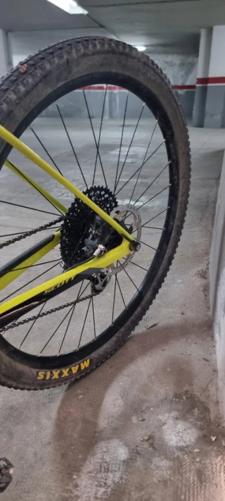 Bicicleta Scott RC Scale Talla M