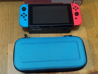 Nintendo Switch Azul y Rojo
