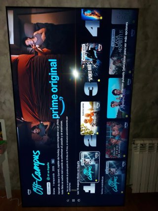 Samsung Smart TV 82 UHD 4K