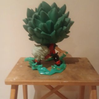 Funko Pop Jumbo Izuku con Eri