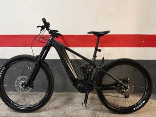 Bicicleta Eléctrica Montaña Negra