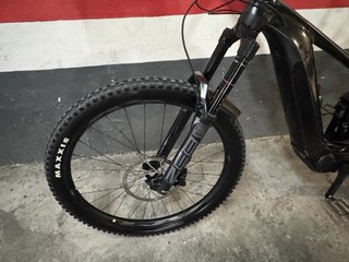 Bicicleta Eléctrica Montaña Negra