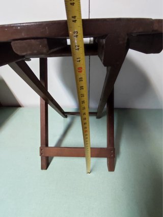 Tavolo pieghevole rotondo in legno
