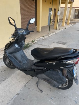 Sym VS 125 Scooter Negro