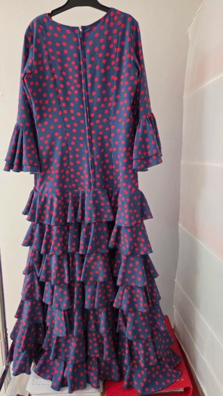 Traje de flamenca niña azul con lunares rojos