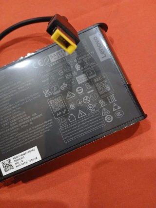 Caricabatteria Lenovo 135W Slim Nuovo