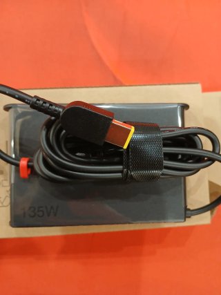 Caricabatteria Lenovo 135W Slim Nuovo