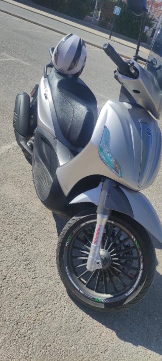 Piaggio Beverly 300 averiada 2017 40.000km
