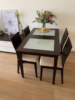 Mesa comedor + 4 sillas