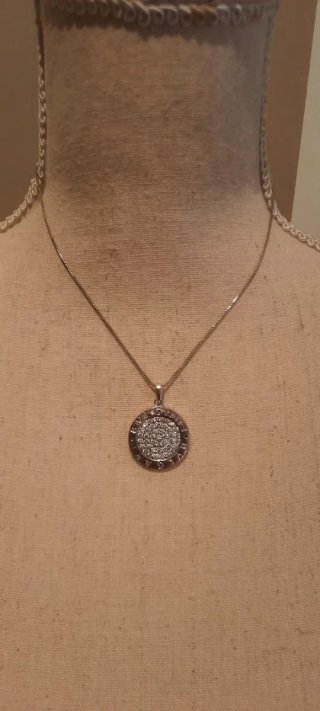 Medalla y cadena Bvlgari plata