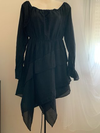 Vestido negro asimétrico talla única