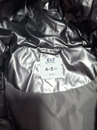 Anorak plateado niña. 4 o 5