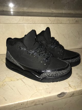 Air Jordan 3 Retro Black Cat
