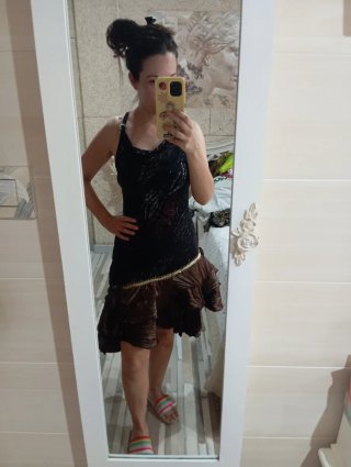 Vestido negro y marrón