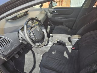 Citroen C4 1.6i 110cv 300000km año2005