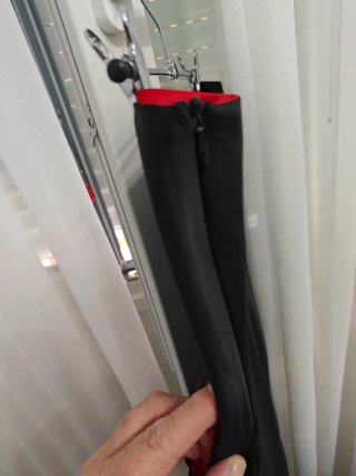 Falda flamenca negra y roja