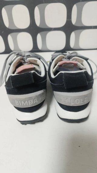 Zapatillas Bilbao y Lola Talla 39