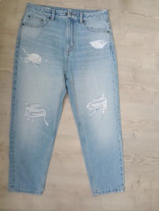 Pantalón vaquero desgastado azul