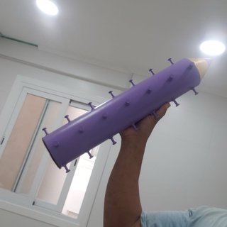 Perchero infantil lápiz morado