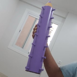 Perchero infantil lápiz morado