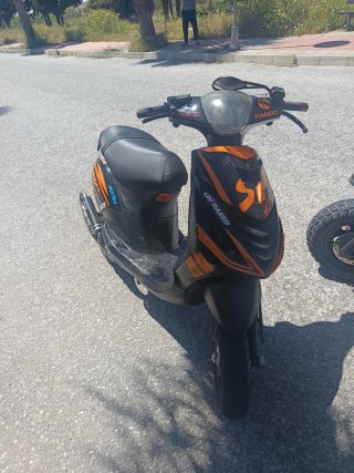 Piaggio Zip SP refrigerada por agua