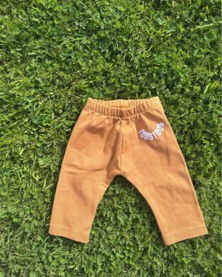 Conjunto Tous Unisex mostaza talla 1-3 meses