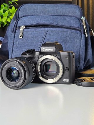 Canon EOS M50 + Canon 15 45 mm